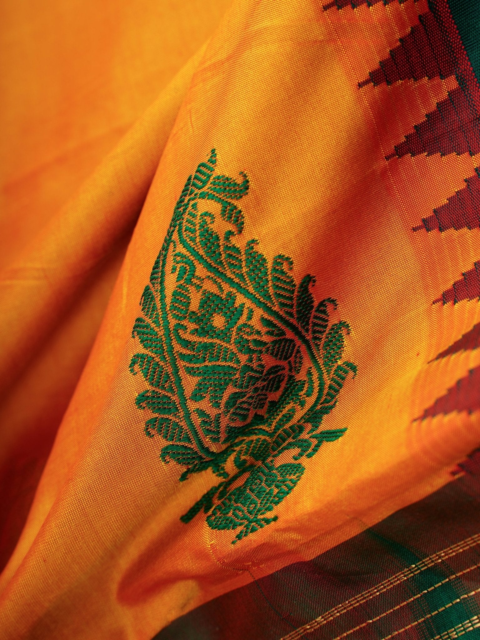 Narayanpet Orange 100% Pure Silk  - Manoranjitham Weaves - Handloom Store