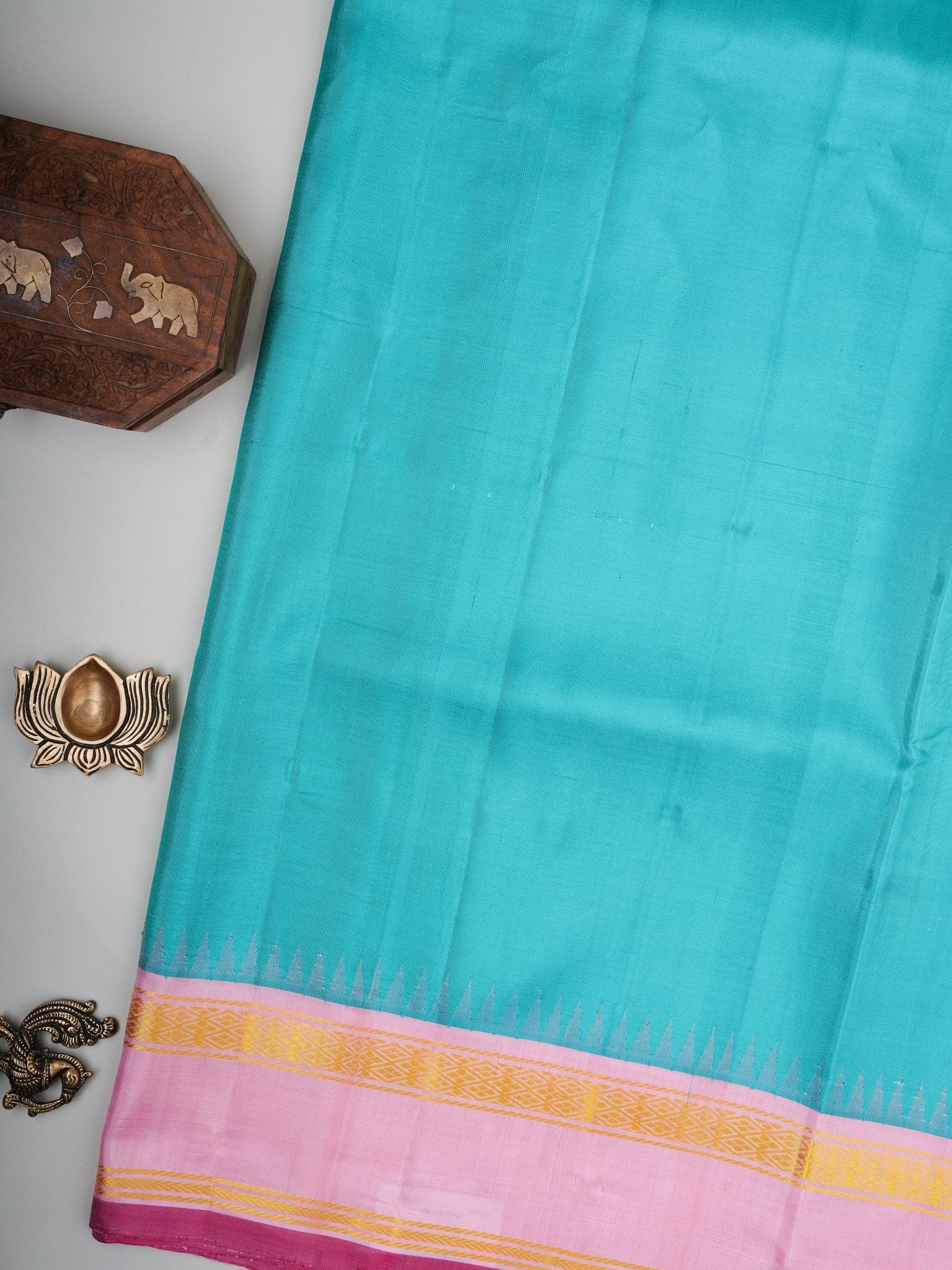Gadwal Silk Blue 100% Pure Silk  Manoranjitham Weaves - Handloom Store
