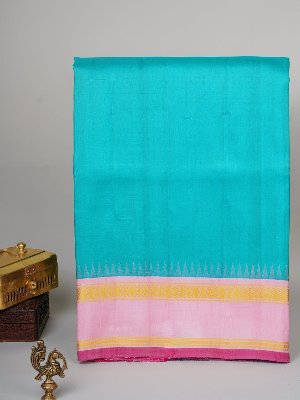 Gadwal Silk Blue 100% Pure Silk  Manoranjitham Weaves - Handloom Store
