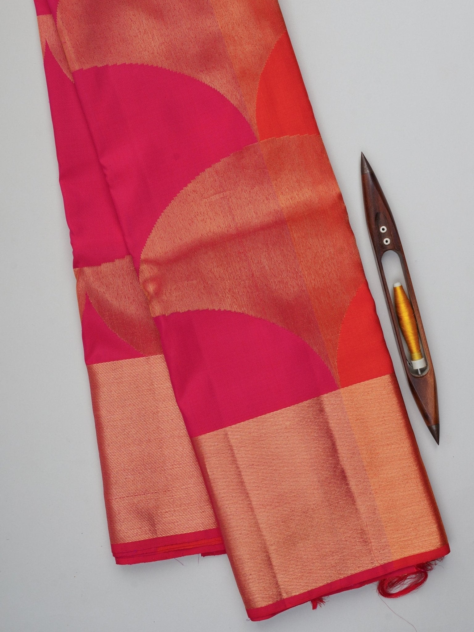 Kanchipuram Silk Red 100% Pure Silk  Manoranjitham Weaves - Handloom Store