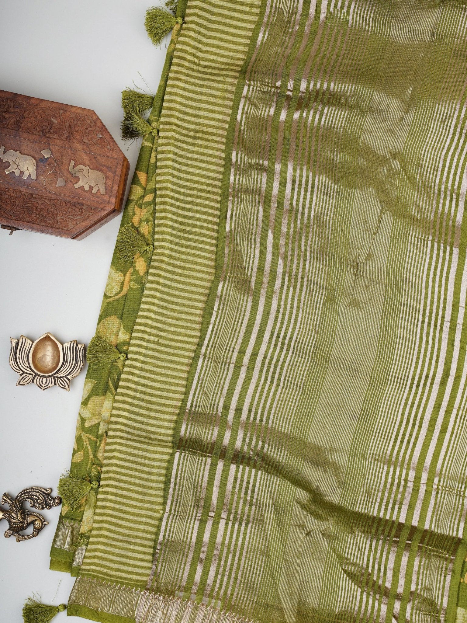 Satin Green  Silk Cotton  Manoranjitham Weaves - Handloom Store