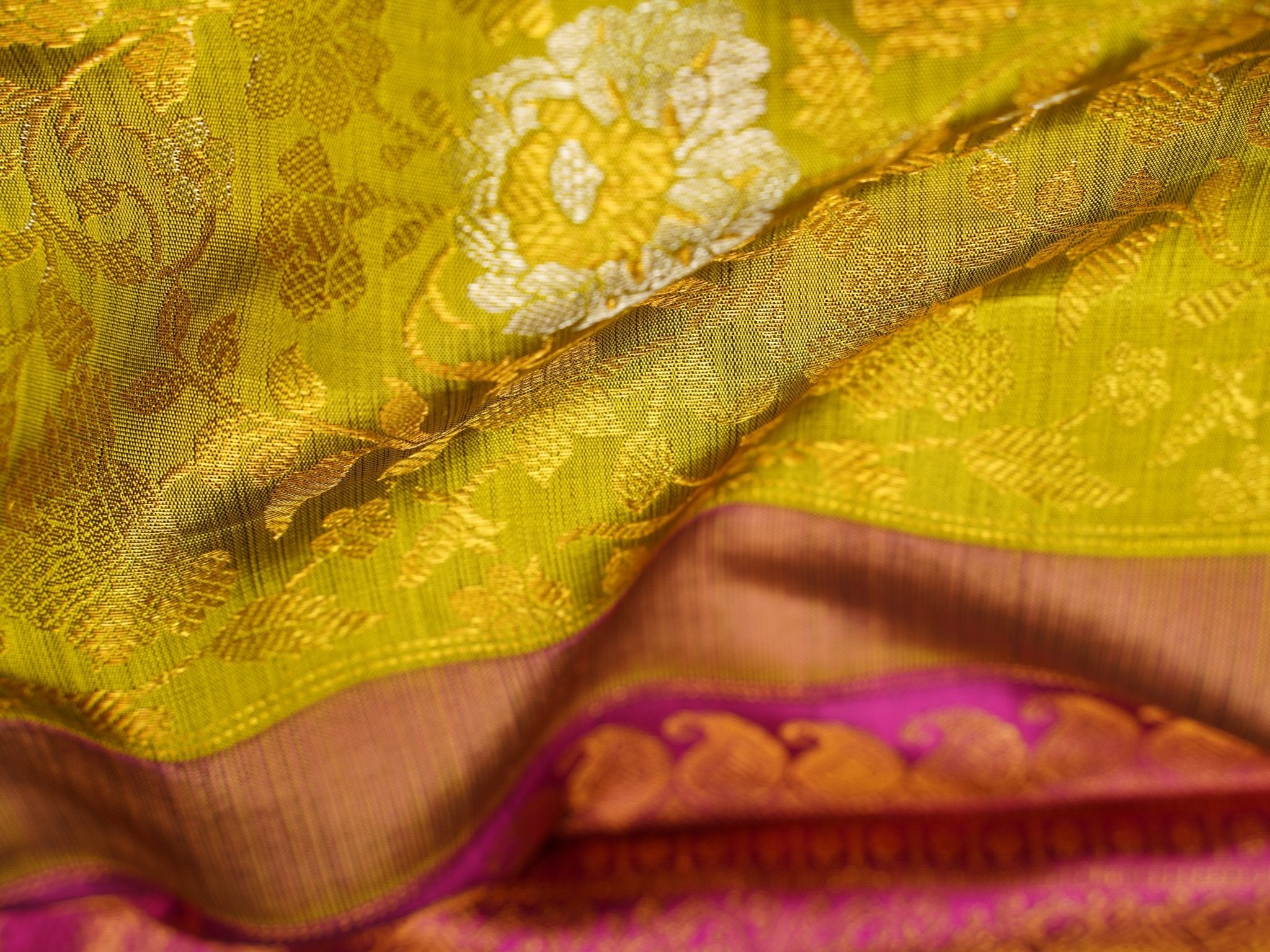 Kanchipuram Silk Olive Green 100% Pure Silk  Manoranjitham Weaves - Handloom Store