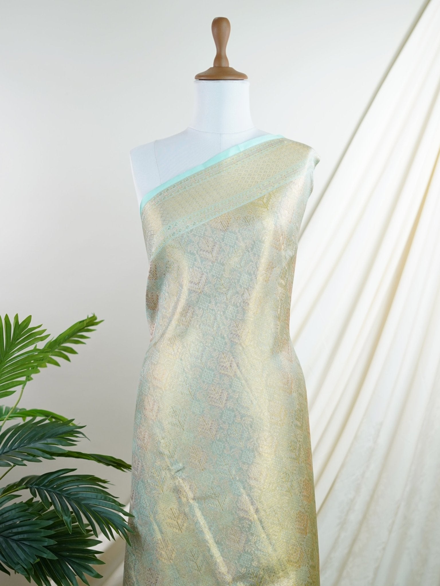 Kanchipuram Silk  100% Pure Silk  - Manoranjitham Weaves - Handloom Store