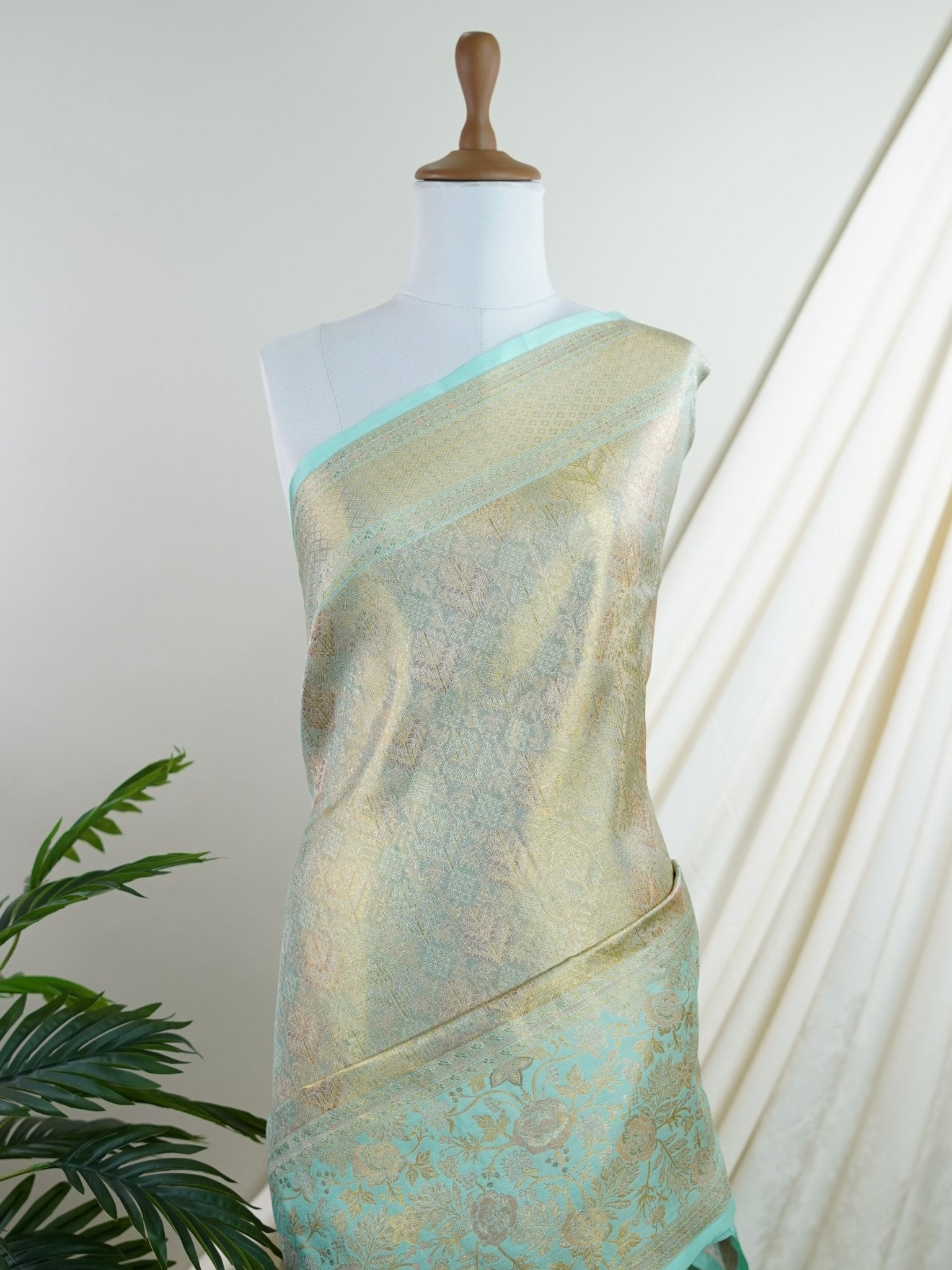 Kanchipuram Silk  100% Pure Silk  - Manoranjitham Weaves - Handloom Store