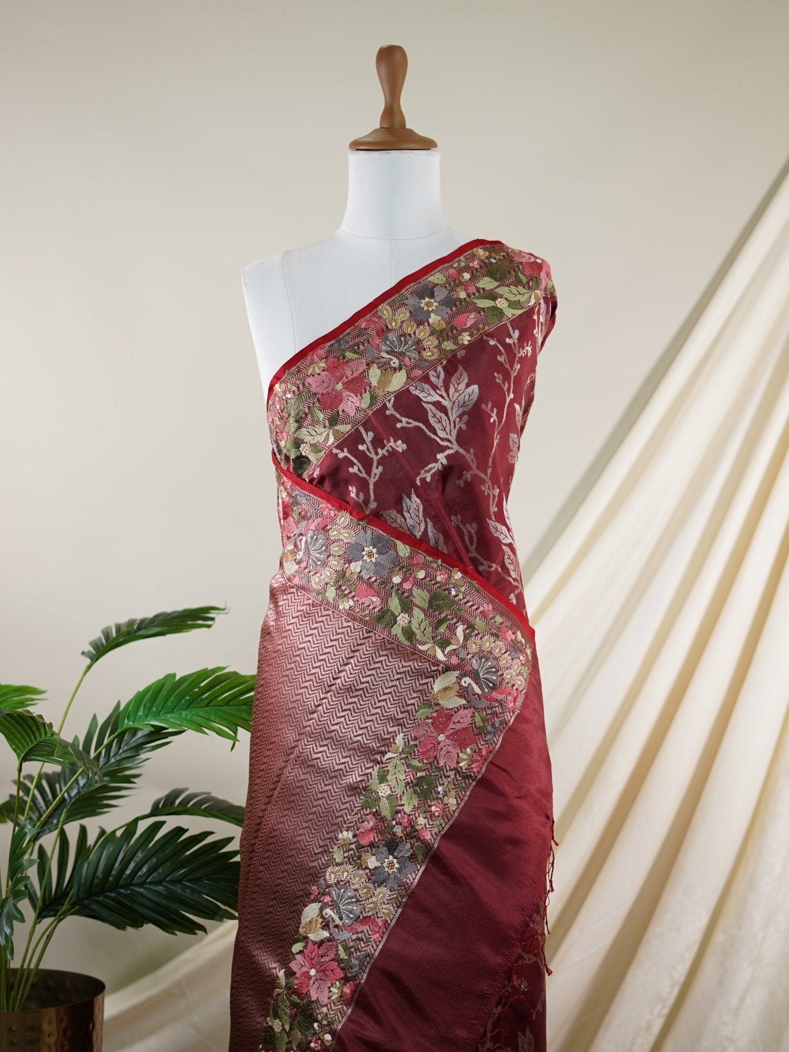 Katan Maroon 100% Pure Silk  - Manoranjitham Weaves - Handloom Store