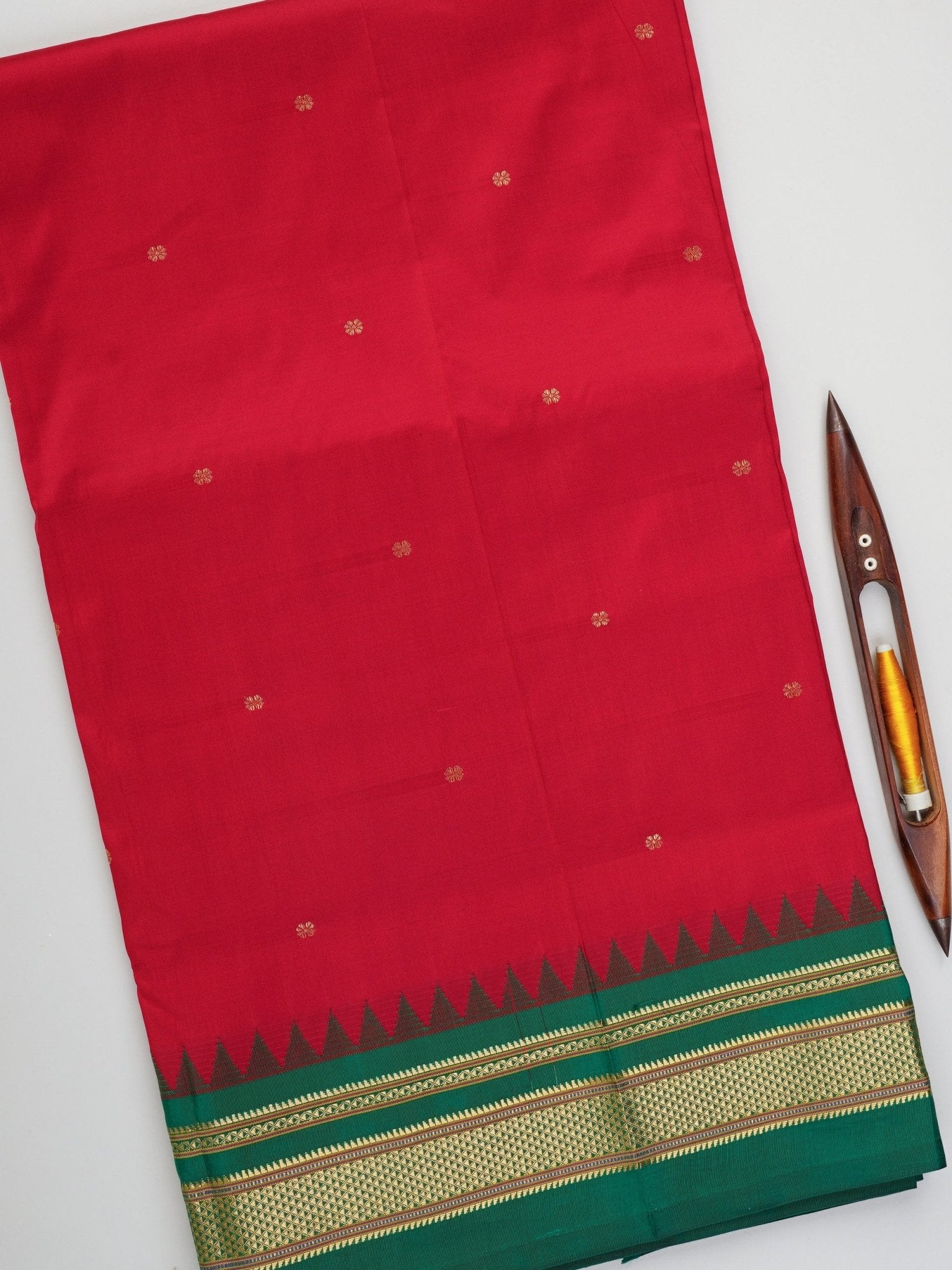 Narayanpet  100% Pure Silk  Manoranjitham Weaves - Handloom Store