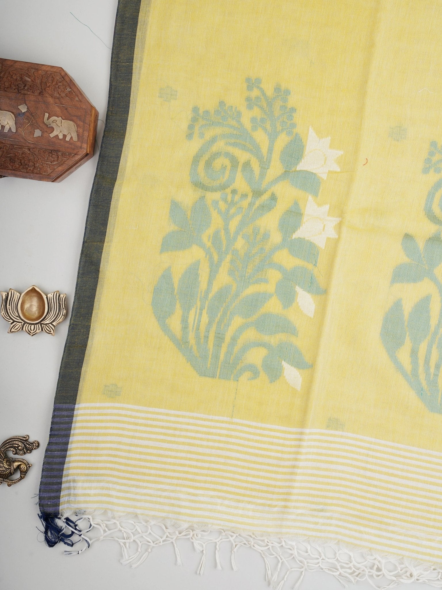Cotton Yellow  100% Pure Cotton Manoranjitham Weaves - Handloom Store