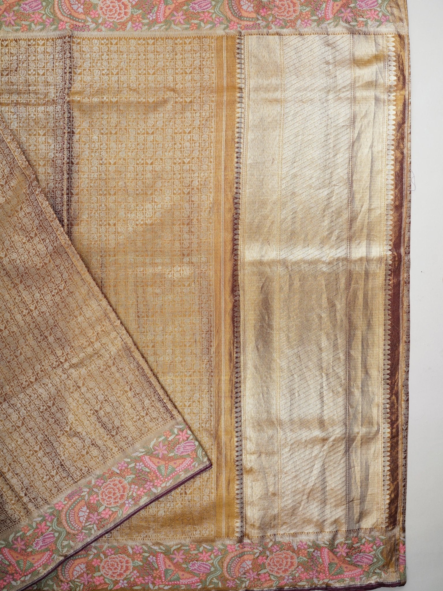 Kanchipuram Silk  100% Pure Silk  Manoranjitham Weaves - Handloom Store