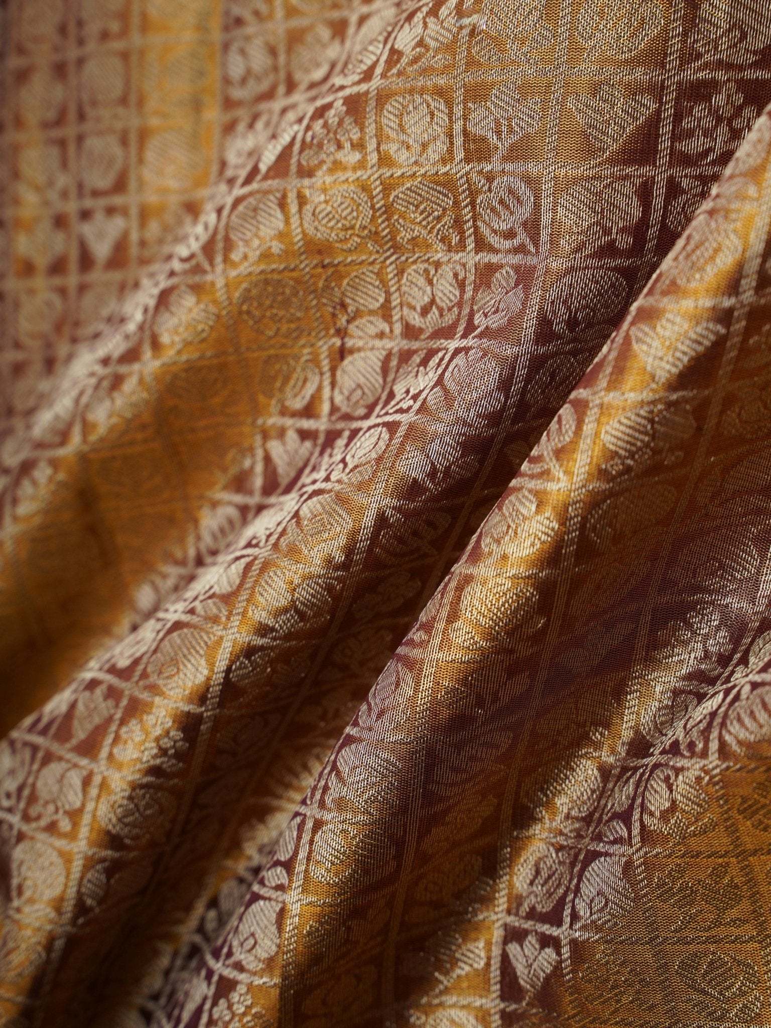 Kanchipuram Silk  100% Pure Silk  Manoranjitham Weaves - Handloom Store
