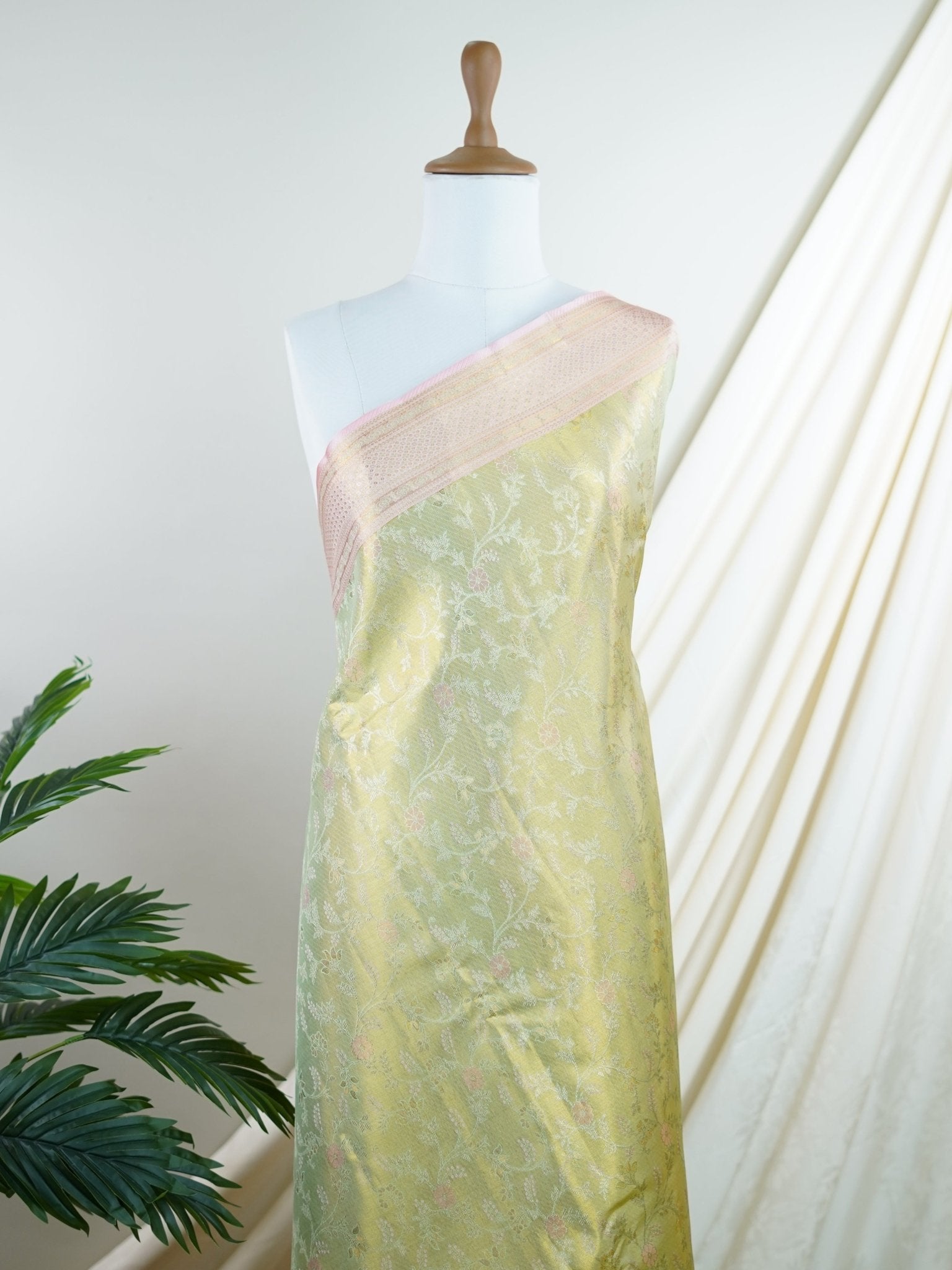 Kanchipuram Silk  100% Pure Silk  - Manoranjitham Weaves - Handloom Store