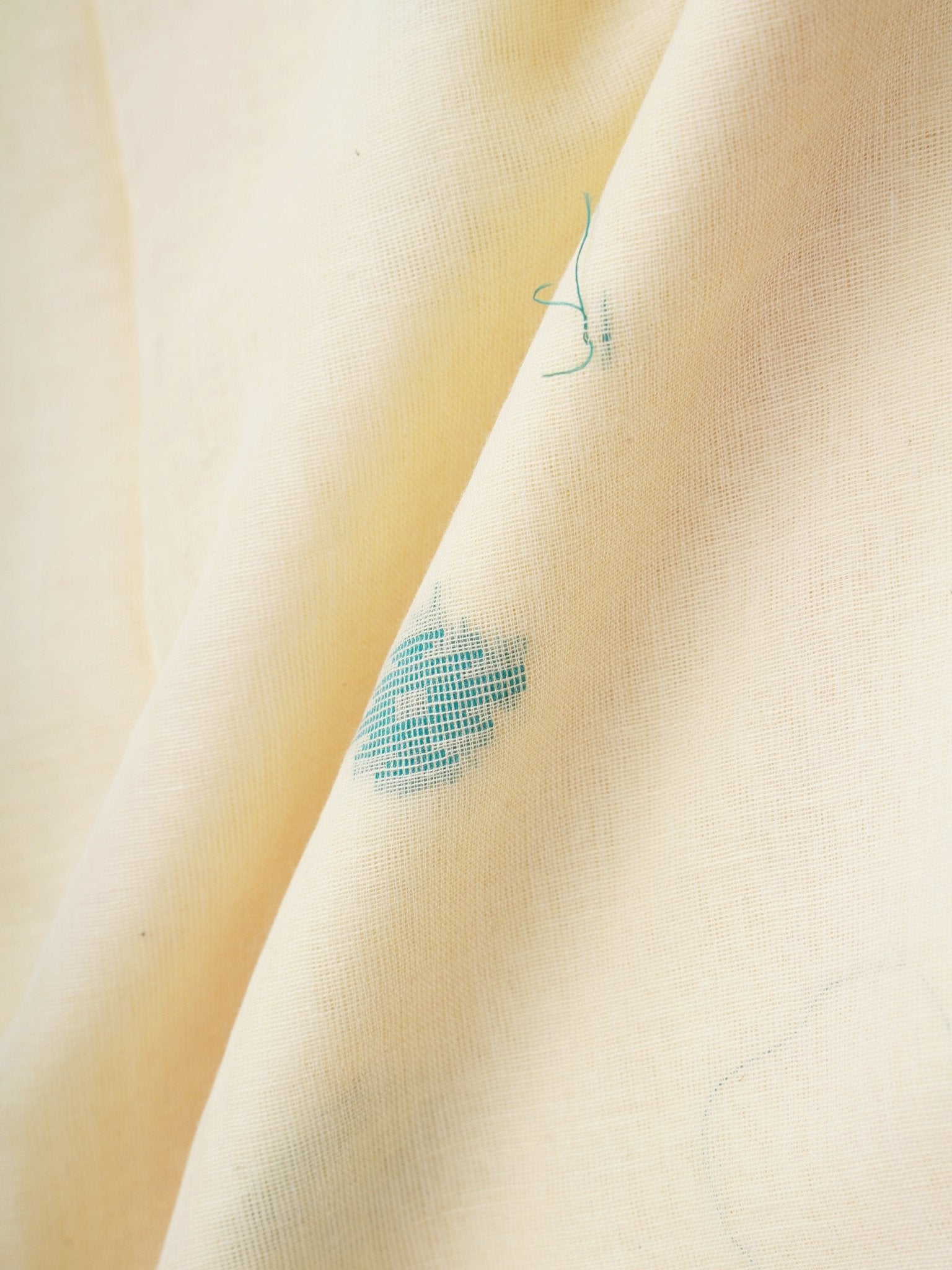 Cotton Cream 100% Pure Cotton Manoranjitham Weaves - Handloom Store