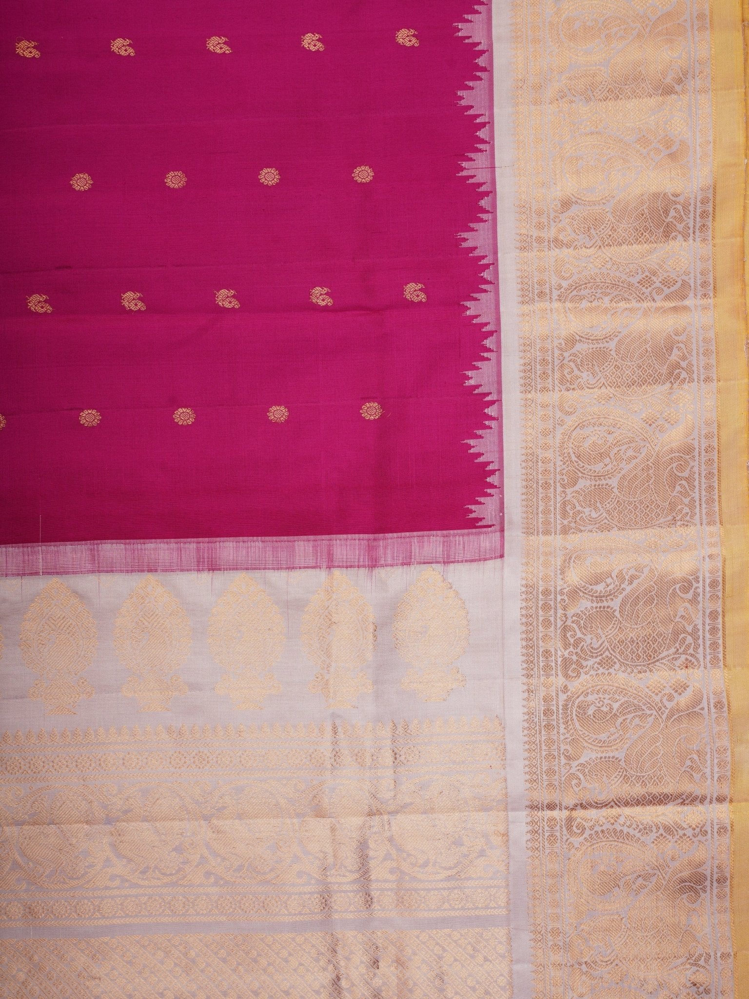 Gadwal Silk  100% Pure Silk  Manoranjitham Weaves - Handloom Store