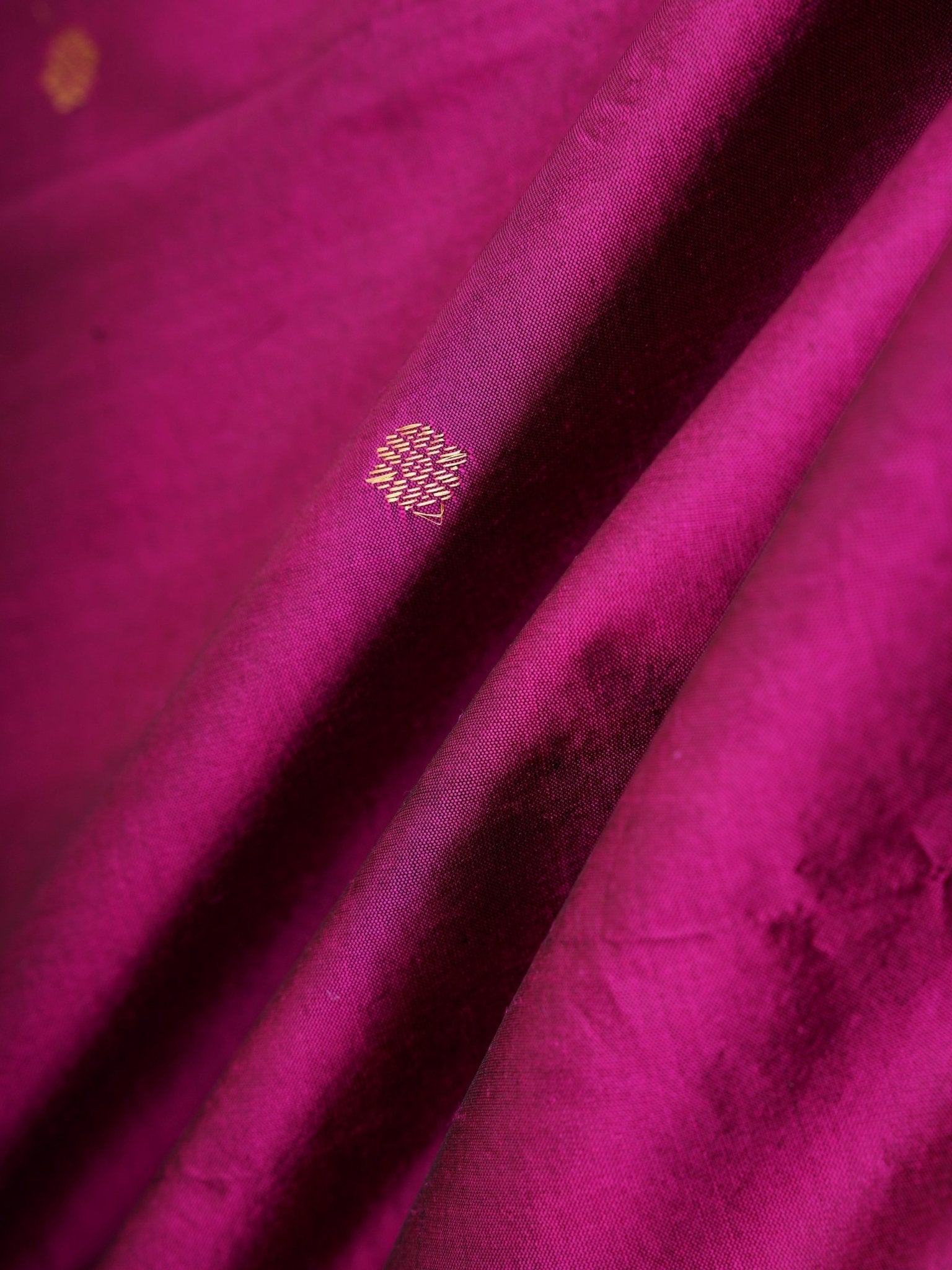 Narayanpet  100% Pure Silk  Manoranjitham Weaves - Handloom Store