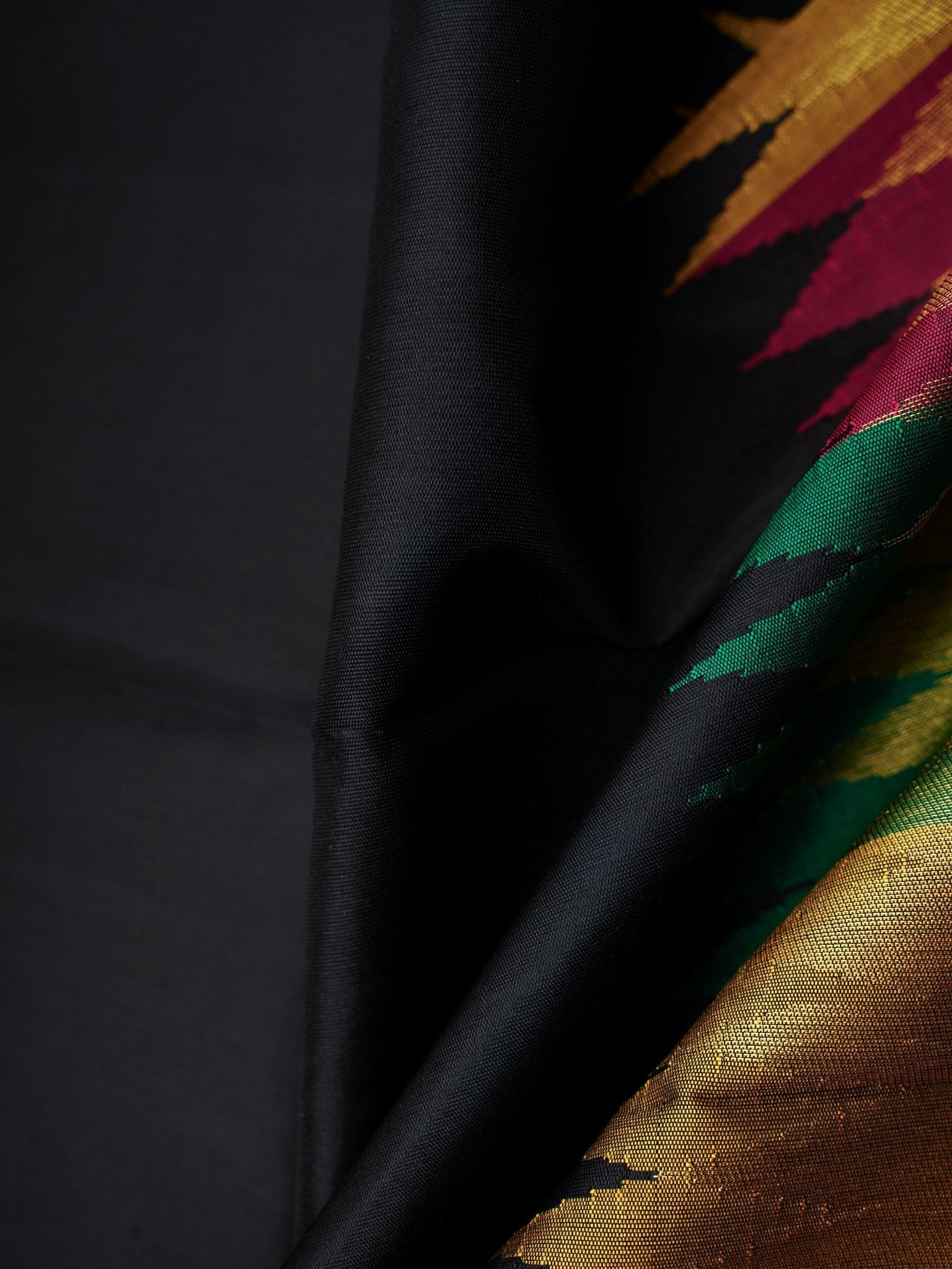 Kanchipuram Silk  100% Pure Silk  Manoranjitham Weaves - Handloom Store