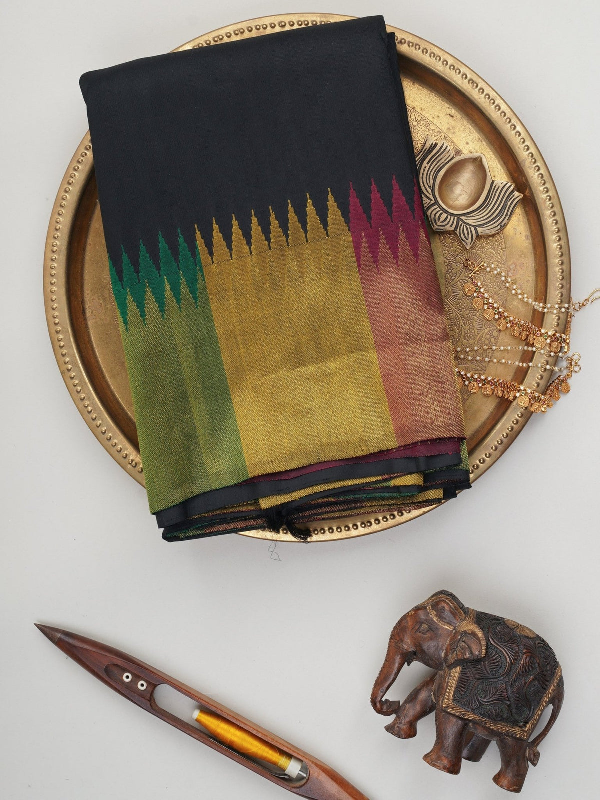 Kanchipuram Silk  100% Pure Silk  Manoranjitham Weaves - Handloom Store
