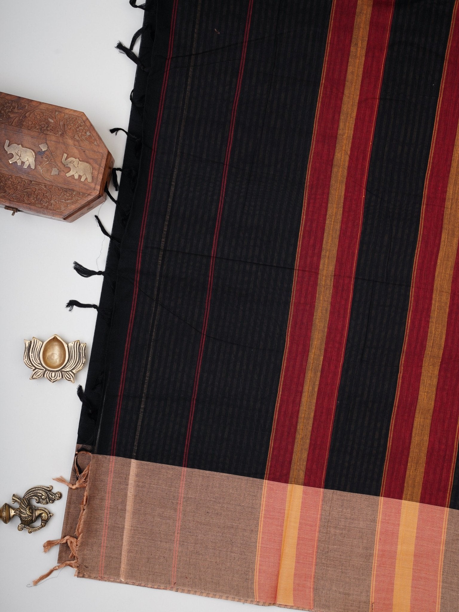 Narayanpet  100% Handspun Cotton - Manoranjitham Weaves - Handloom Store