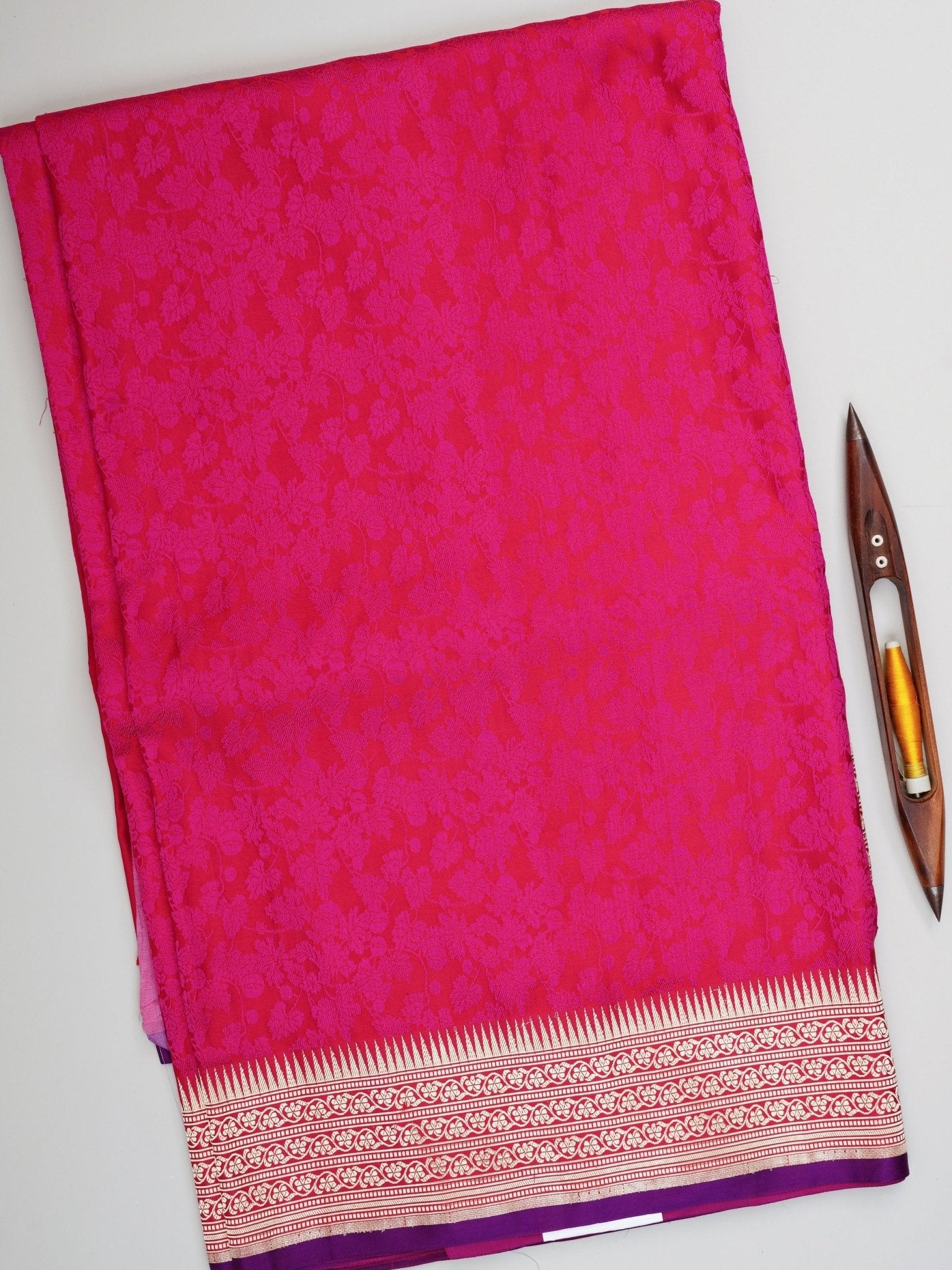Katan Magenta 100% Pure Katan Silk Manoranjitham Weaves - Handloom Store