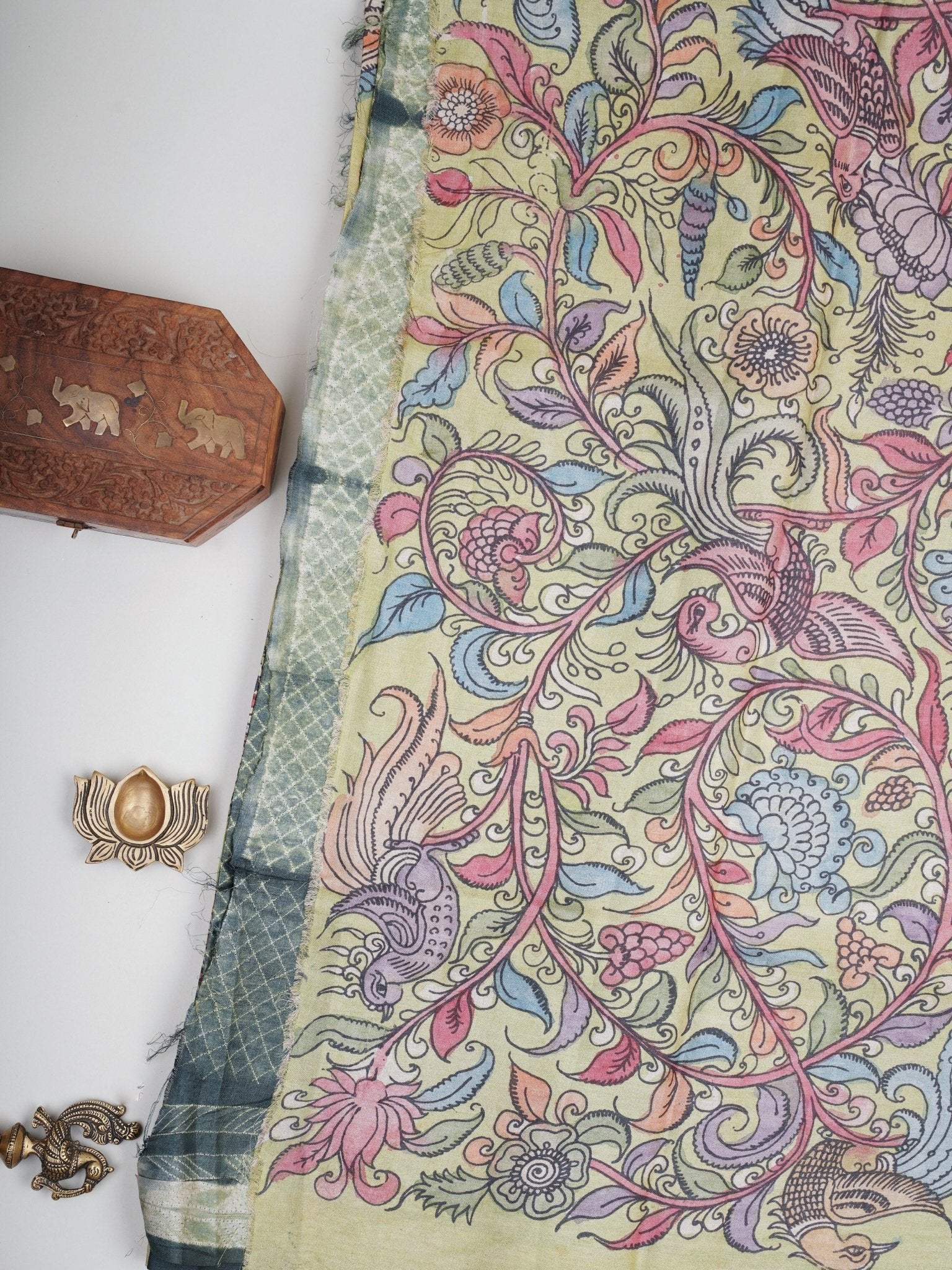 Tussar  100% Pure Tussar Manoranjitham Weaves - Handloom Store