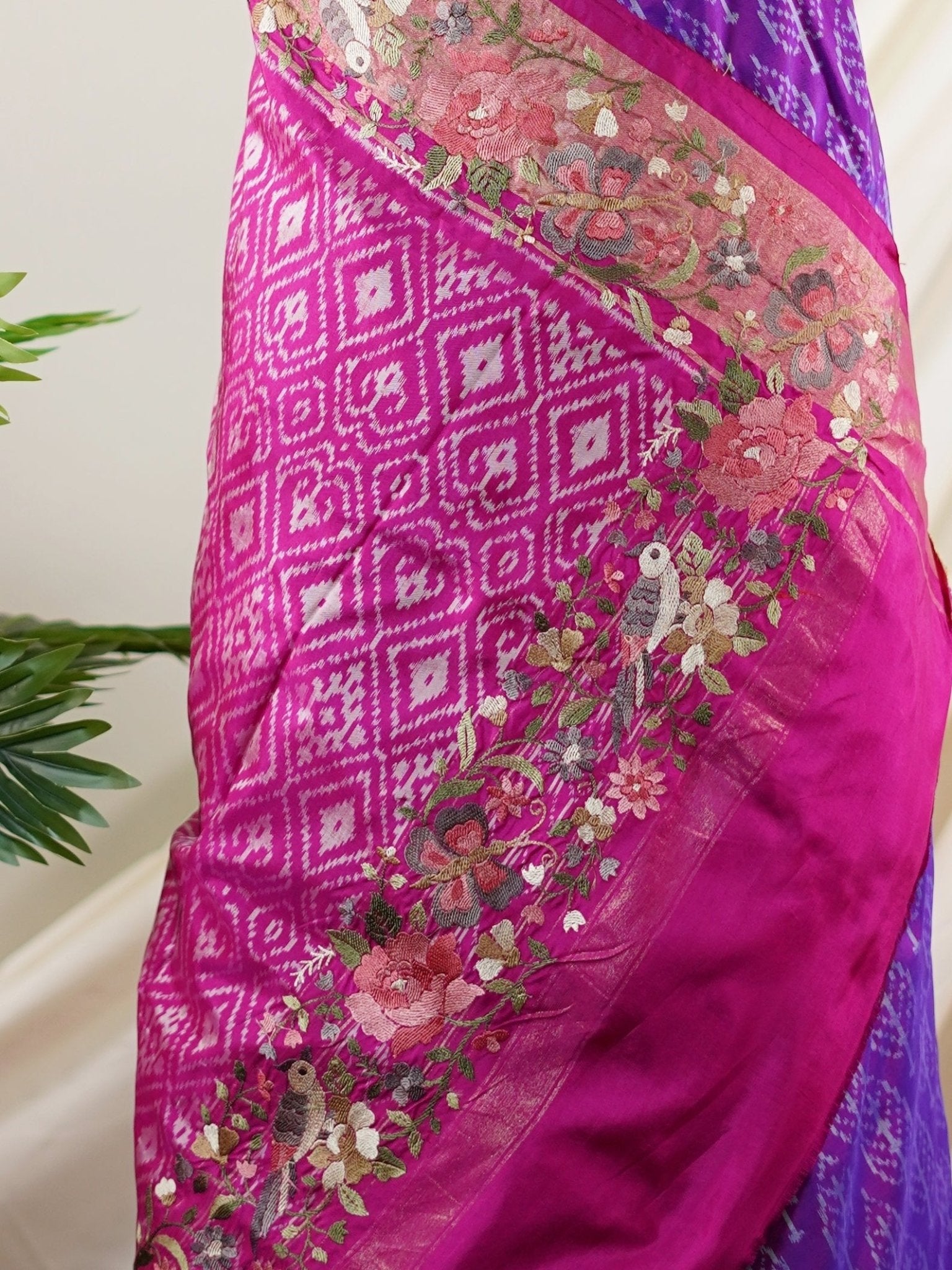 Pochampally Lavender 100% Pure Silk  - Manoranjitham Weaves - Handloom Store