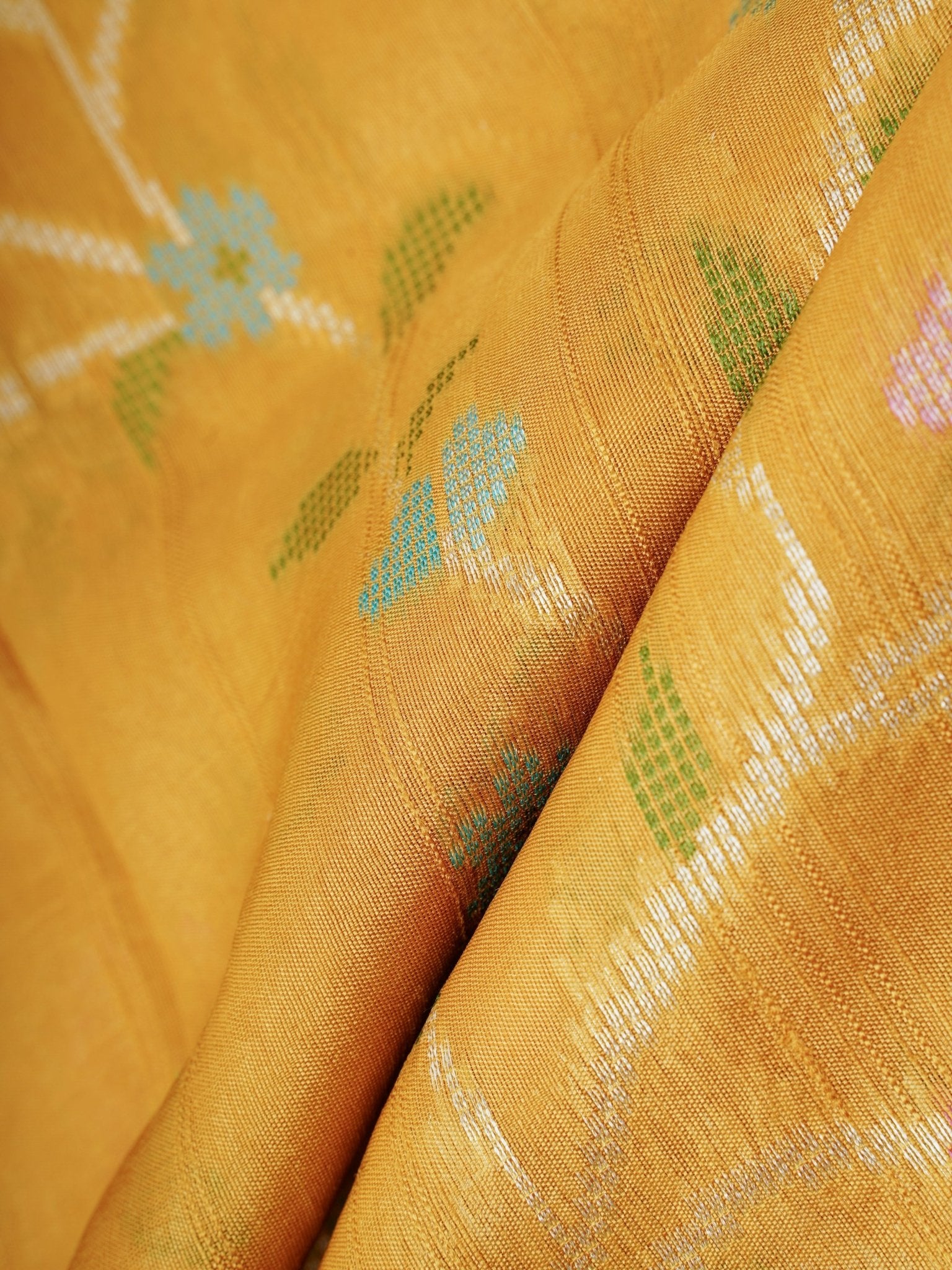 Georgette Yellow  Tussar Georgette - Manoranjitham Weaves - Handloom Store