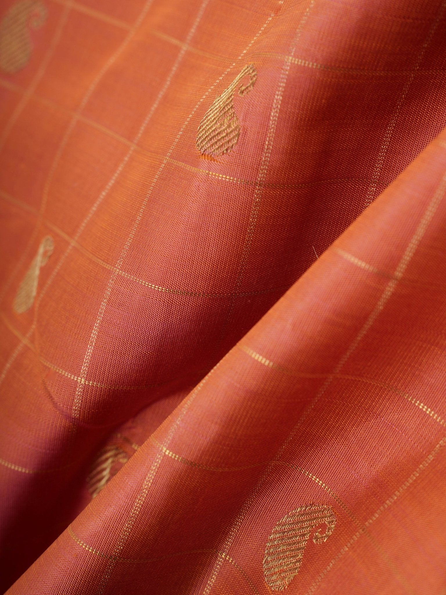 Kanchipuram Silk Peach 100% Pure Silk  Manoranjitham Weaves - Handloom Store