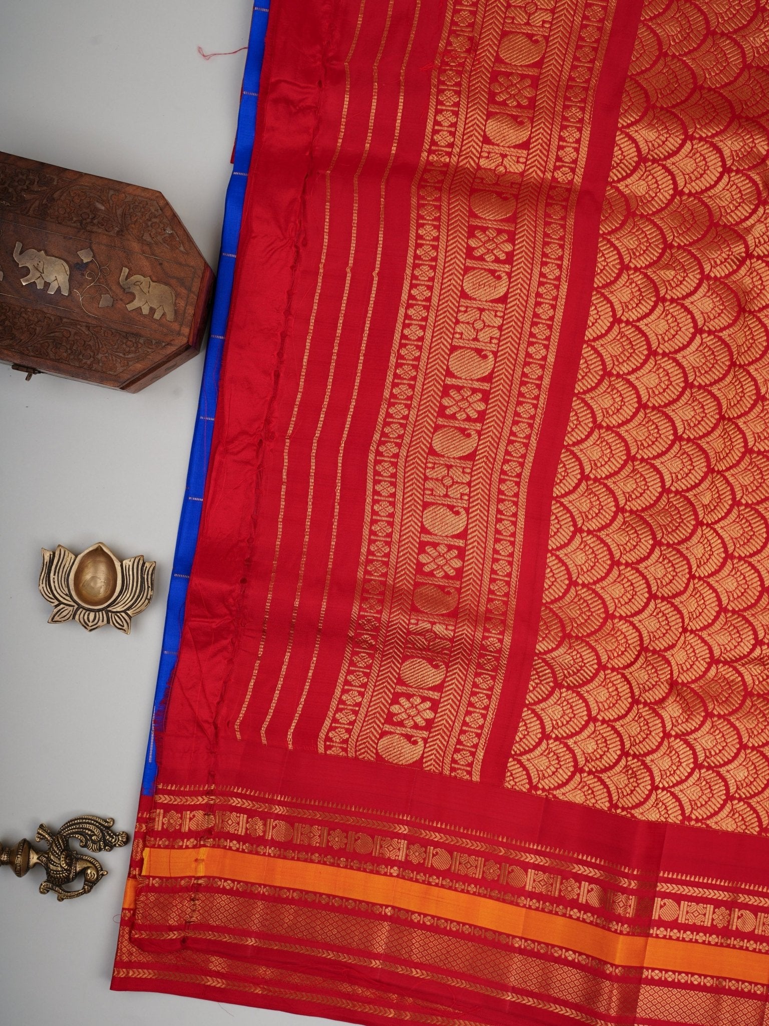 Gadwal Silk Blue 100% Pure Silk  Manoranjitham Weaves - Handloom Store