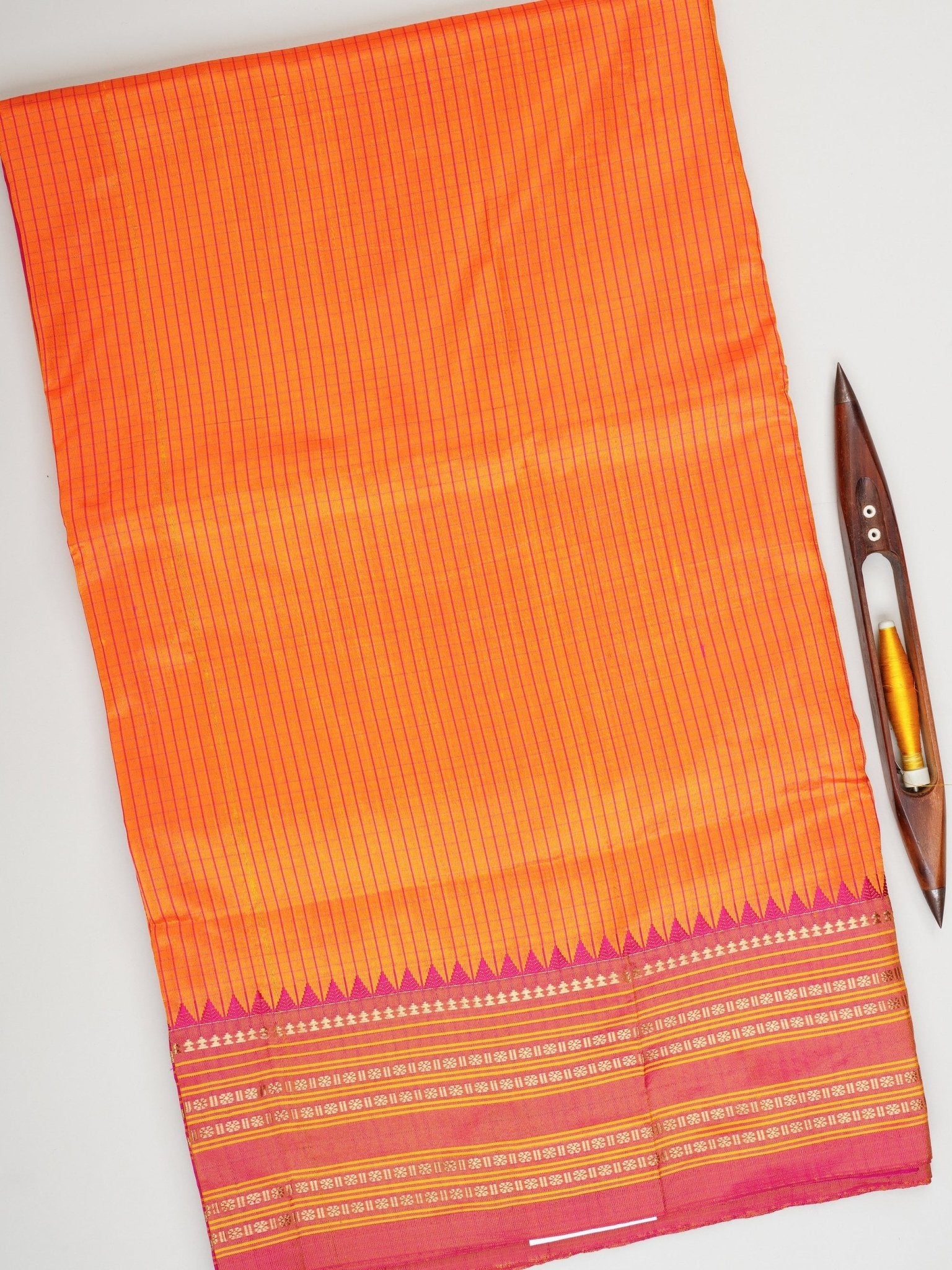 Narayanpet Orange 100% Pure Silk  Manoranjitham Weaves - Handloom Store