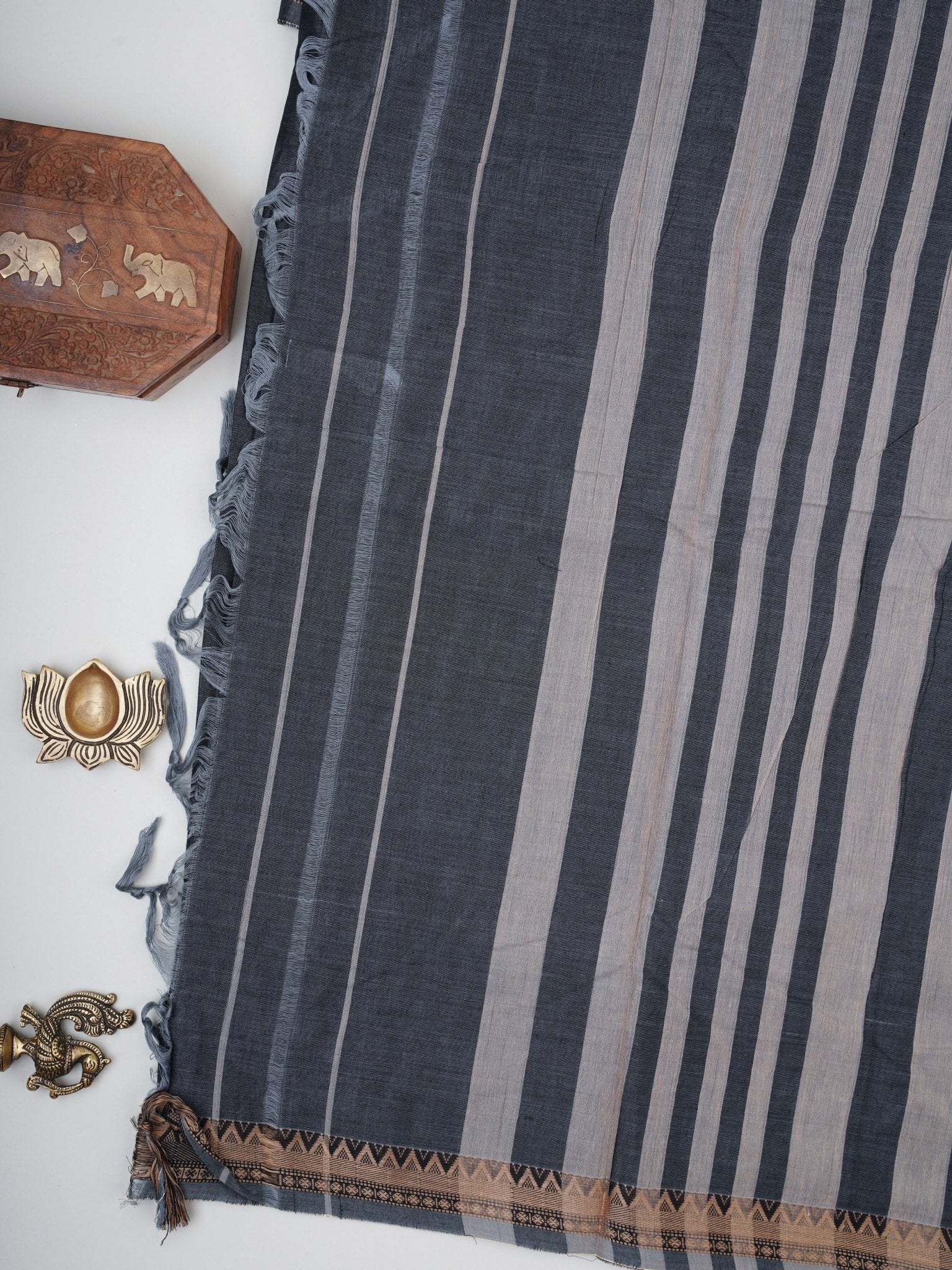 Narayanpet  100% Handspun Cotton - Manoranjitham Weaves - Handloom Store