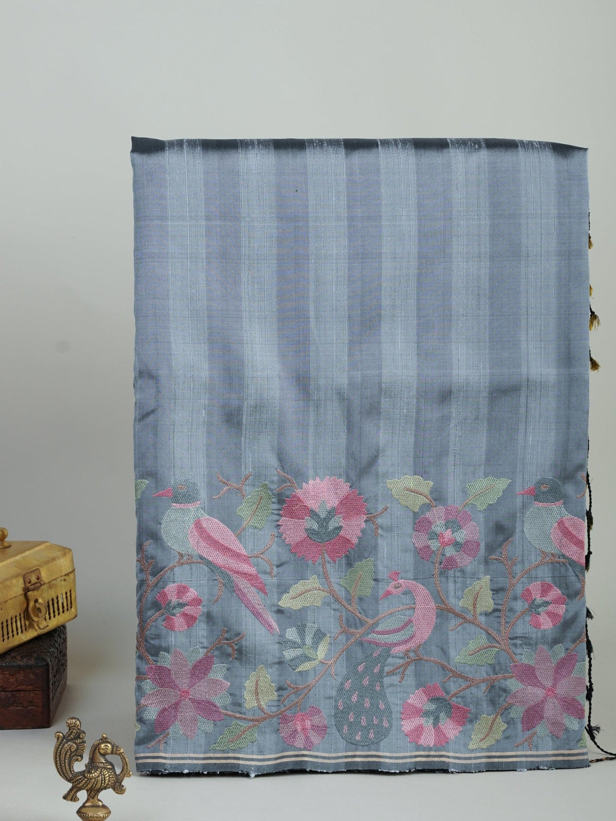 Kanchipuram Silk  100% Pure Silk  Manoranjitham Weaves - Handloom Store