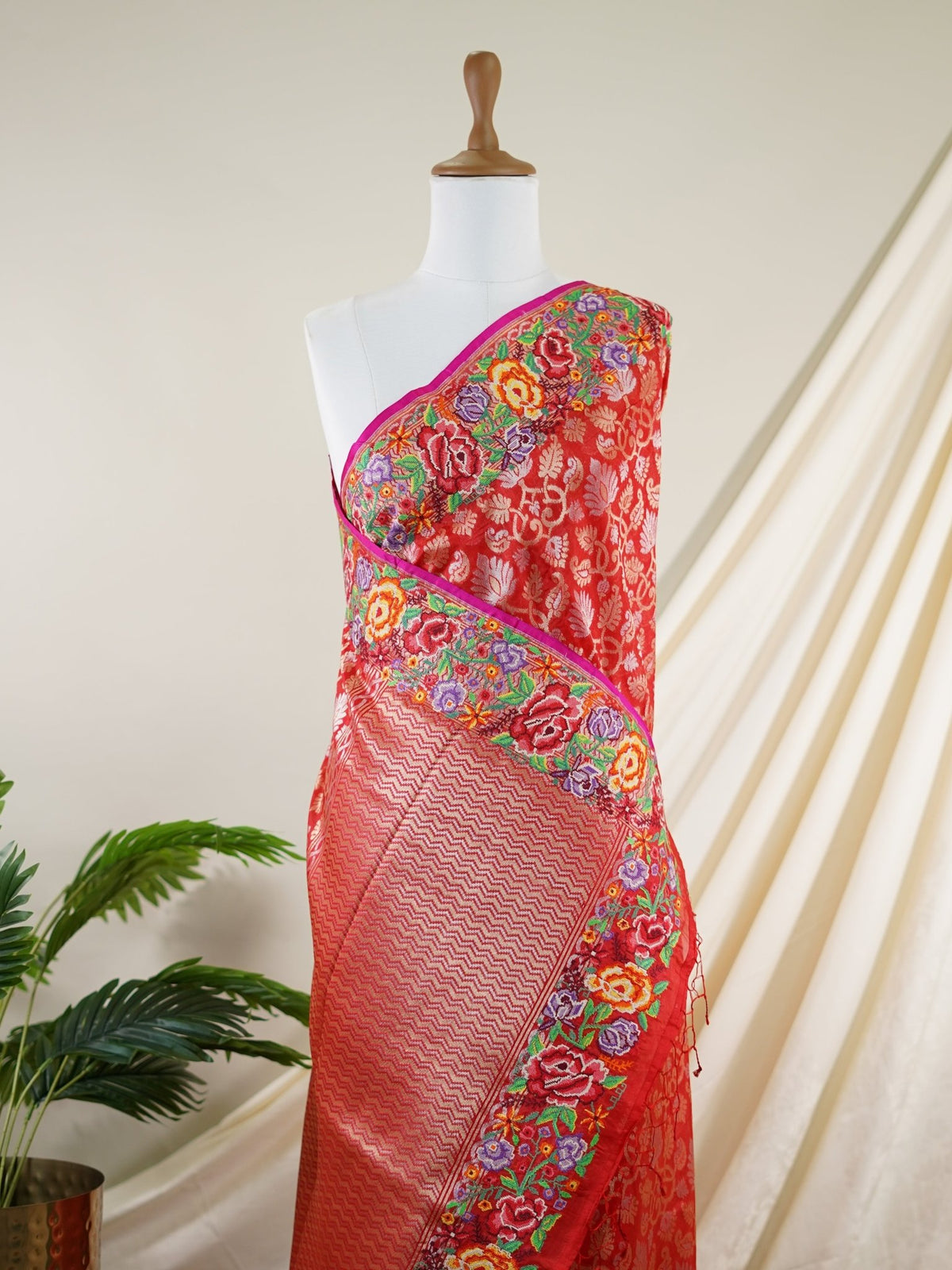 Katan Red 100% Pure Silk  - Manoranjitham Weaves - Handloom Store