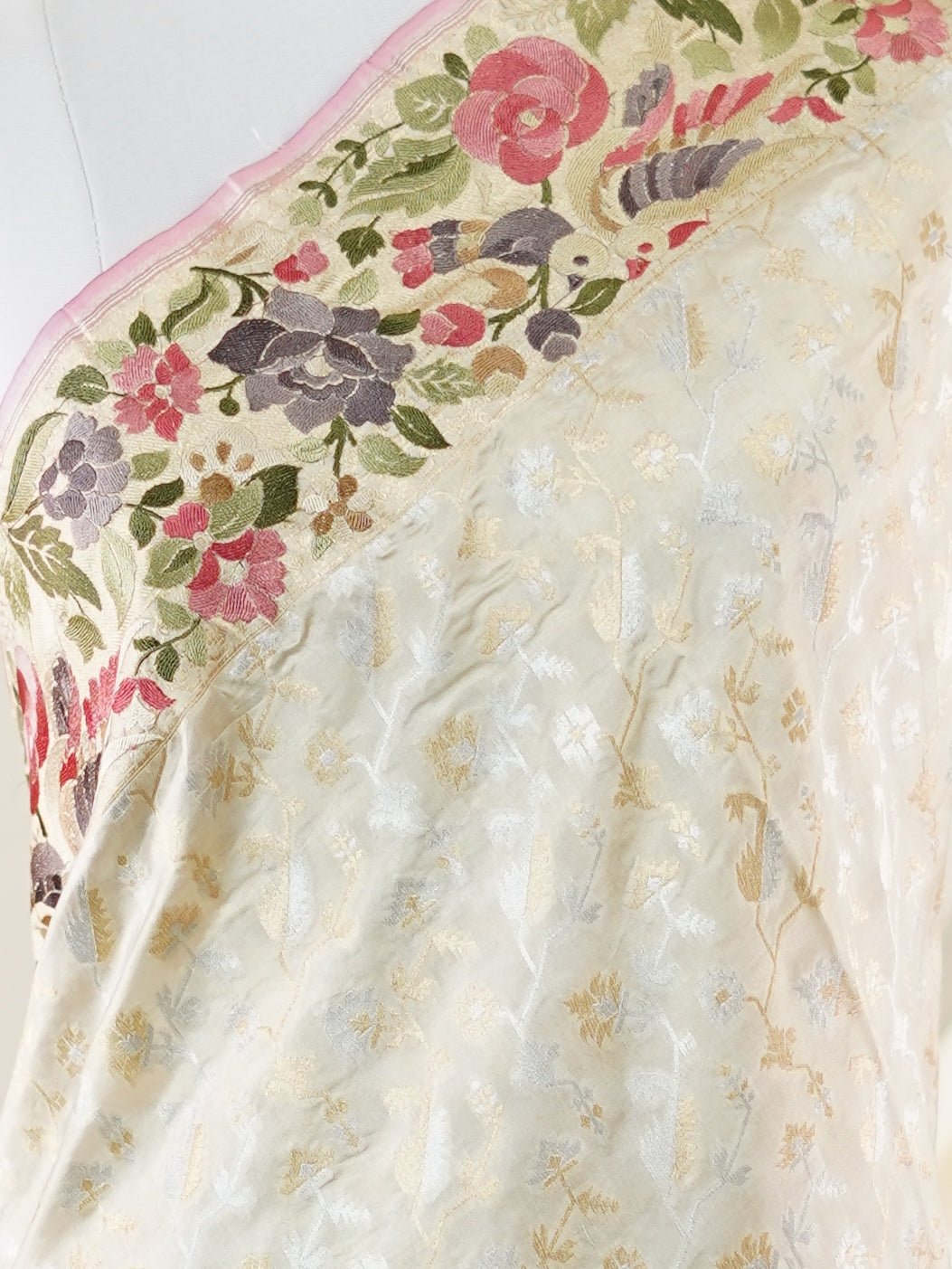 Katan Silver 100% Pure Silk  - Manoranjitham Weaves - Handloom Store