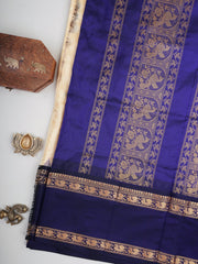 Narayanpet  100% Pure Silk  Manoranjitham Weaves - Handloom Store