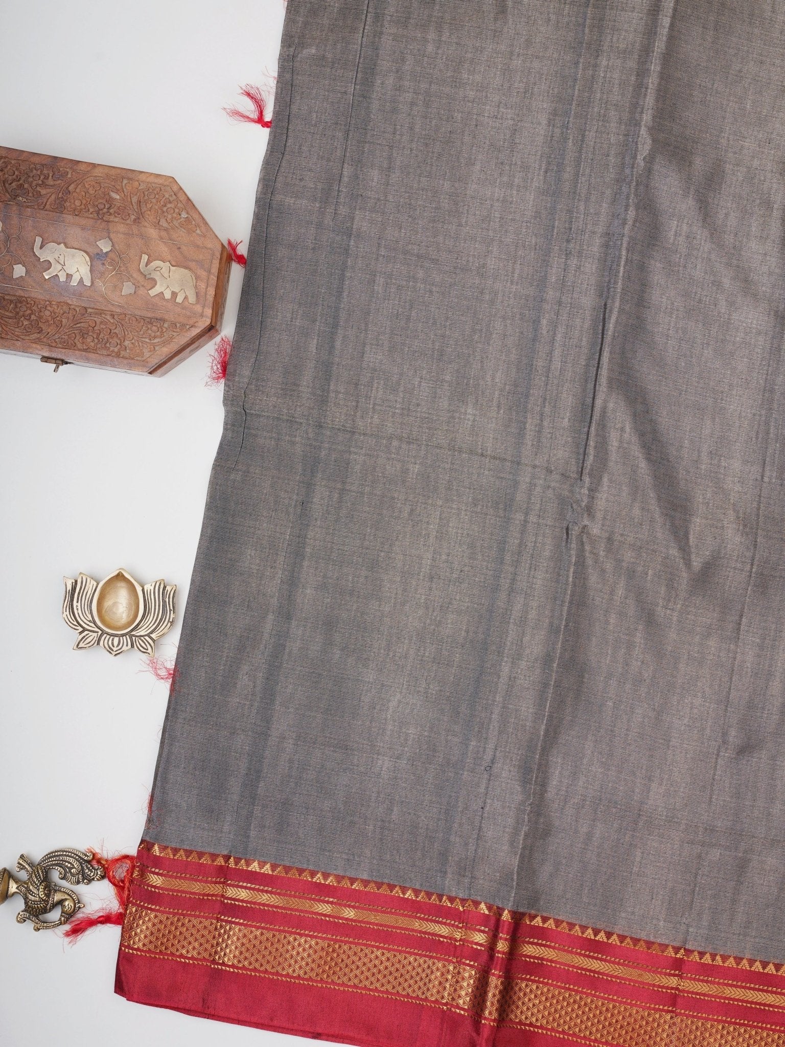 Narayanpet  100% Handspun Cotton - Manoranjitham Weaves - Handloom Store