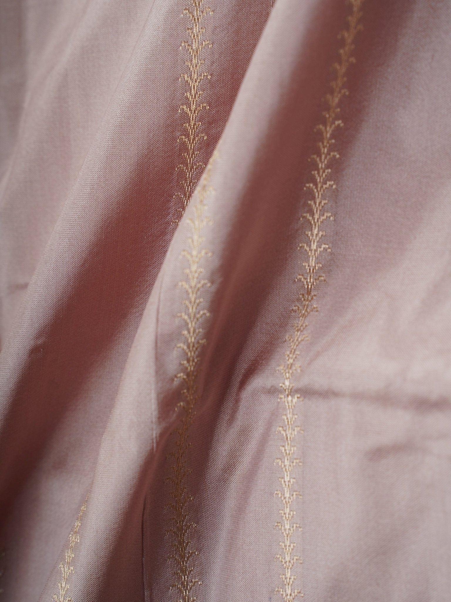 Katan Light Mauve 100% Pure Katan Silk Manoranjitham Weaves - Handloom Store