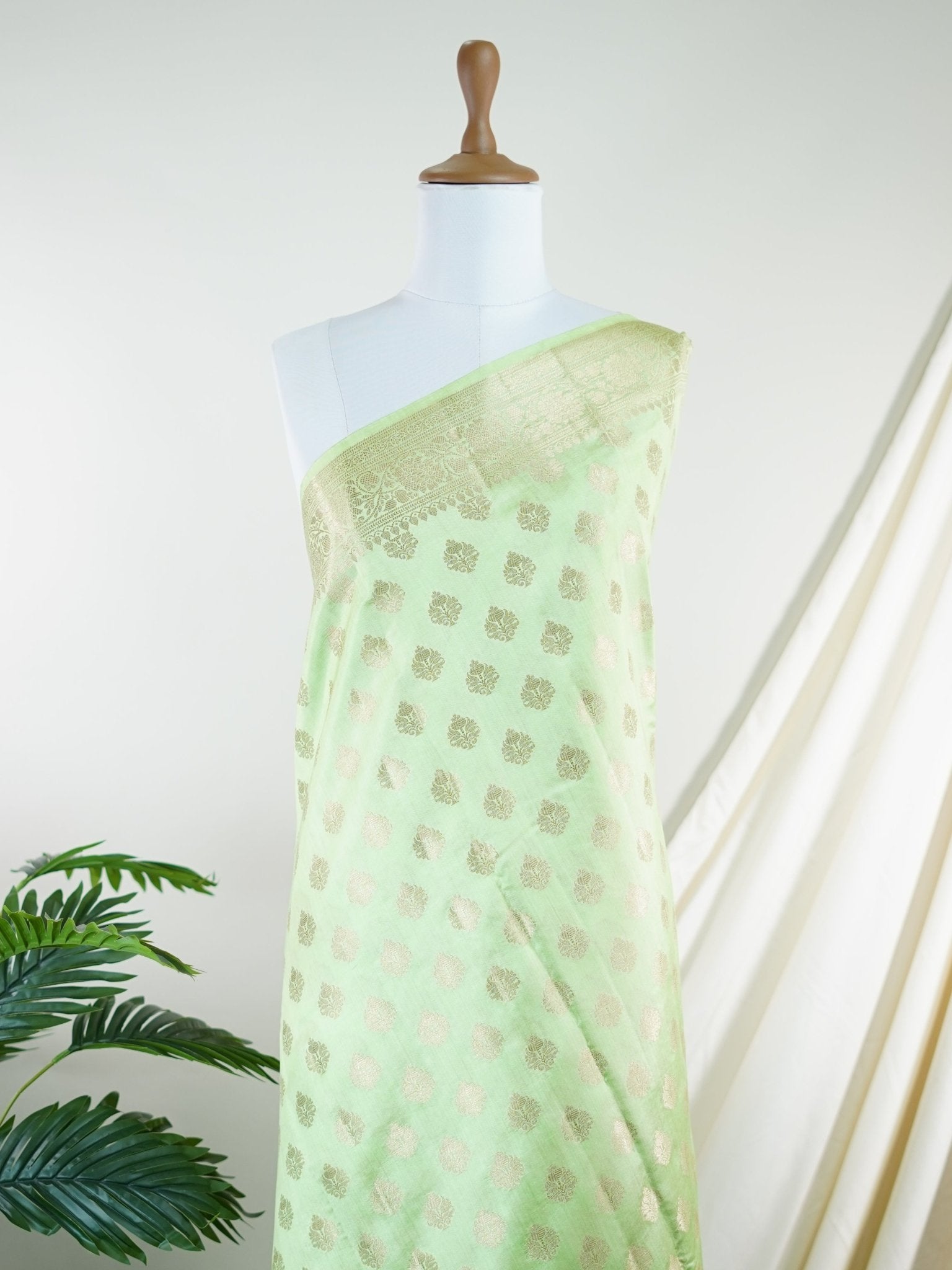 Vrindavani Sarang – Green – Katan Silk - Manoranjitham